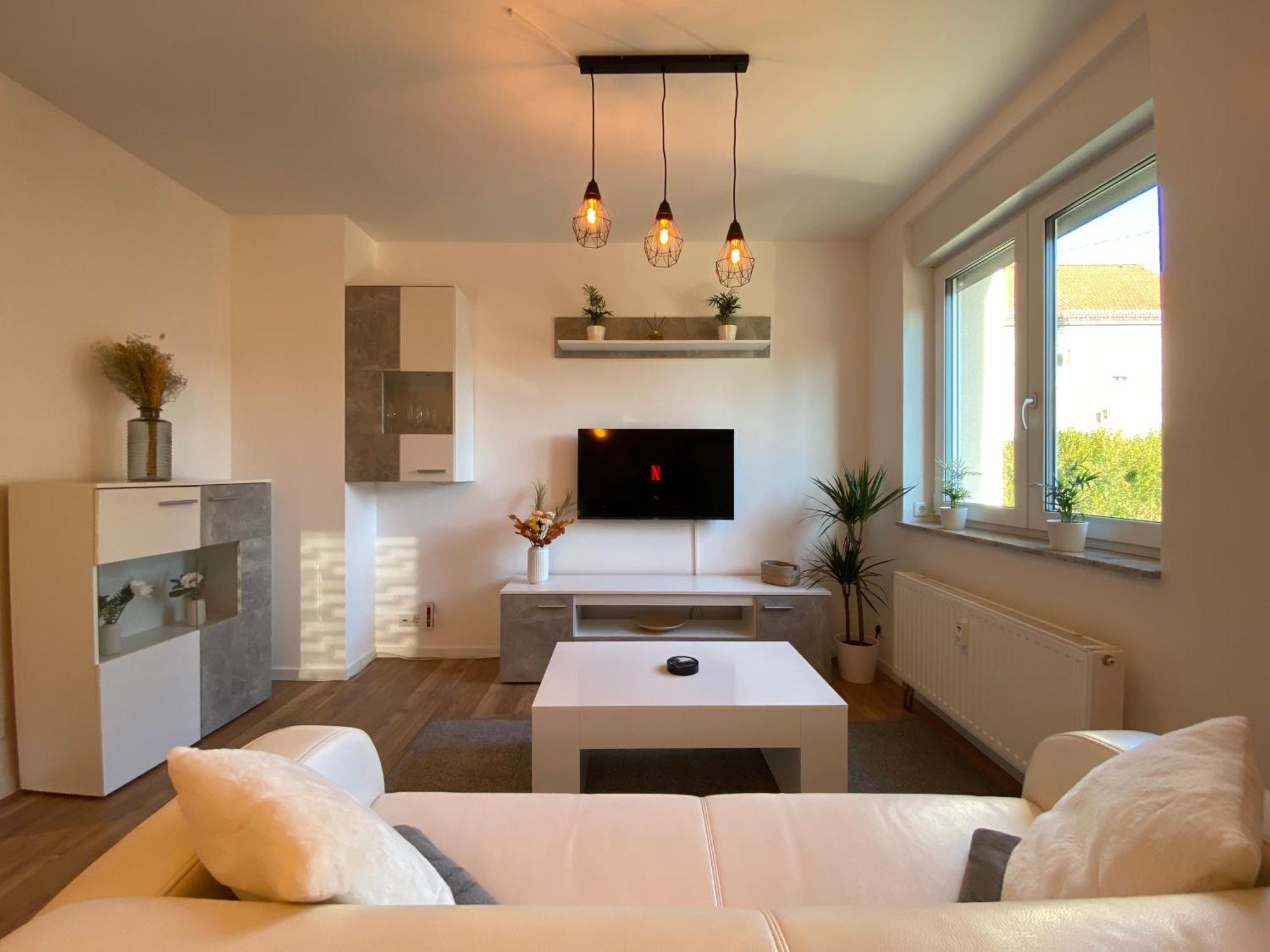 Hochwertige Ferienwohnung Mit 7Qm Balkon, Netflix, Kaffeeautomat, Rainshower Bad Zwickau Exterior photo